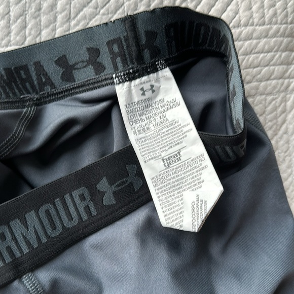Under Armour Compression short shorts XS - Picture 2 of 2